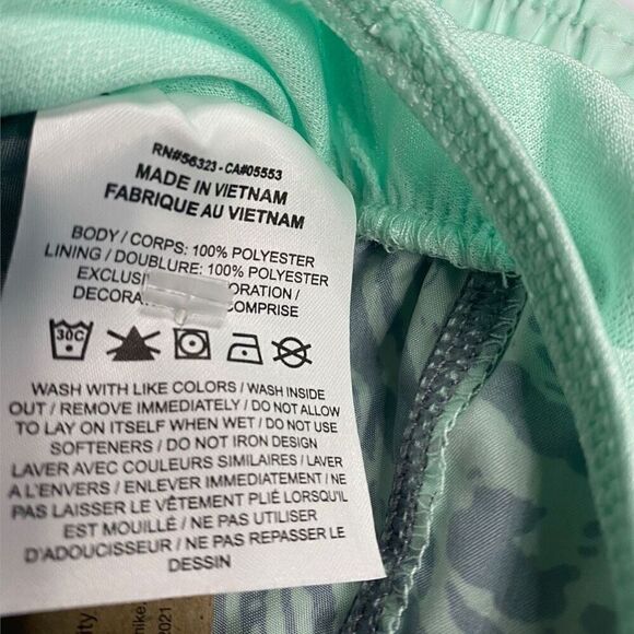 Nike Dri-Fit Icon Clash Tempo Brief-Lined Running Shorts Womens size M New (b) - Picture 7 of 8